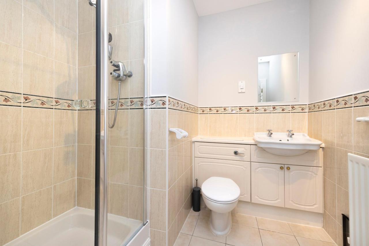Joivy Modern Flat With Free Parking Apartment เอดินบะระ ภายนอก รูปภาพ